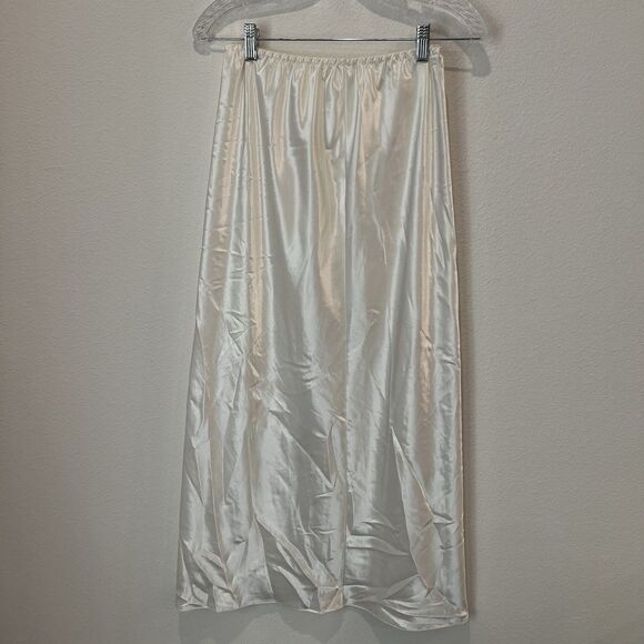 Vintage Farr West Half Slip sz L Pearl White Glossy Shiny soft Satin USA EUC - Picture 1 of 7